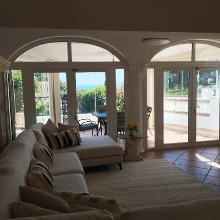 Villa Luxury Seaside *