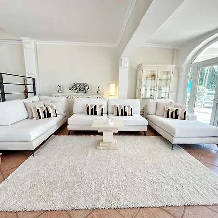 Villa Luxury Seaside *